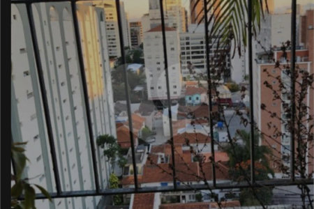 Apartamento à venda com 3 quartos, sendo 1 suíte, em Vila Mariana, São Paulo, SP