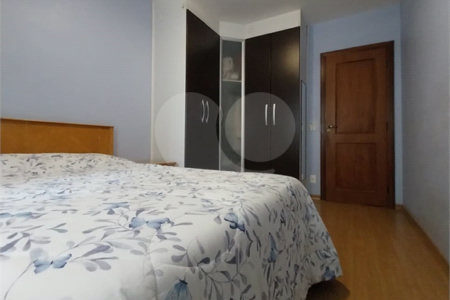 Apartamento à venda com 3 quartos, sendo 2 suítes,  em Vila Gilda, Santo André, SP