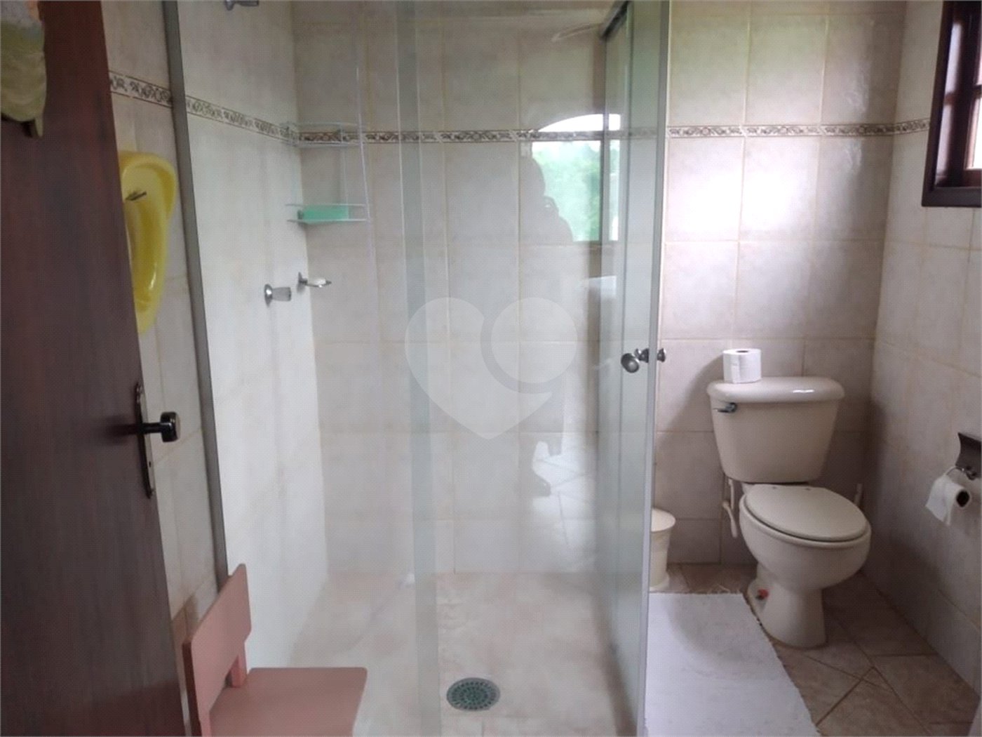 Chácara à venda com 4 quartos, sendo 3 suítes, em Ibiúna, Ibiúna, SP