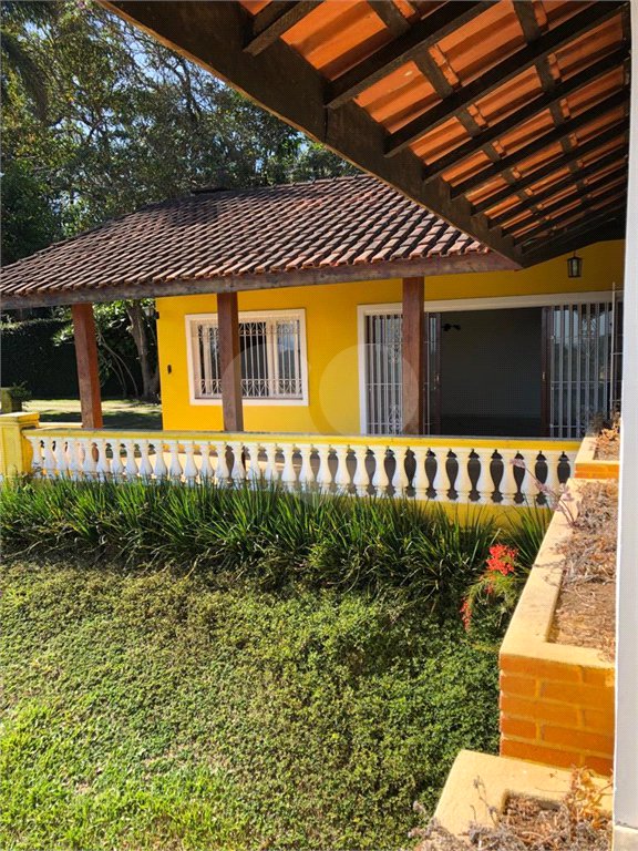 Casa Térrea à venda com 4 quartos, sendo 2 suítes, em Roseira, Mairiporã, SP