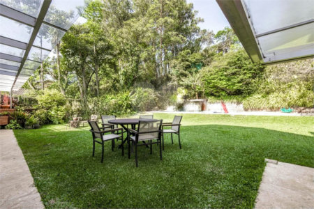 Casa de Vila à venda com 5 quartos, sendo 4 suítes, em Jardim Morumbi, São Paulo, SP