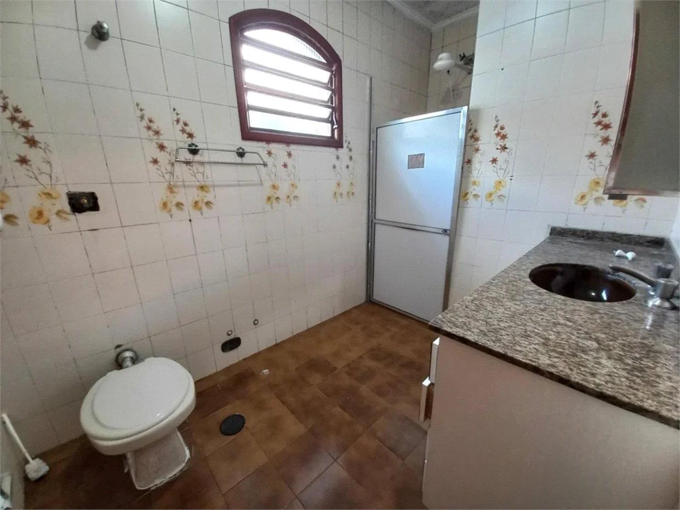 Casa à venda com 3 quartos, sendo 1 suíte, em Jardim das Vertentes, São Paulo, SP