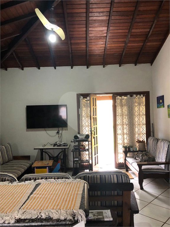 Casa à venda com 3 quartos, sendo 1 suíte, em Marina, Armação dos Búzios, RJ