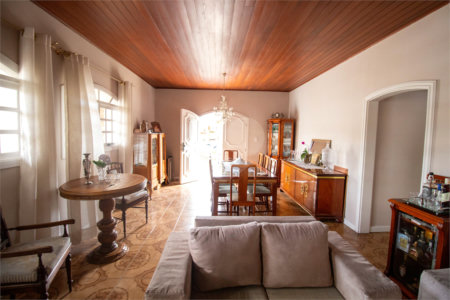 Casa à venda com 3 quartos, sendo 1 suíte,  em Jardim Bandeirantes, São Roque, SP