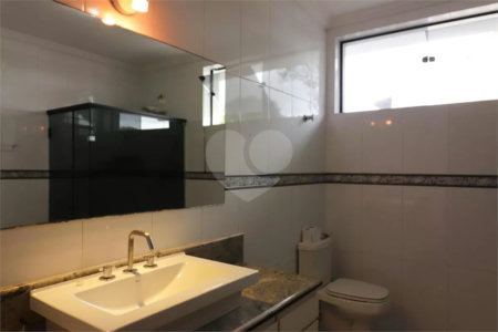 Sobrado à venda com 3 quartos, sendo 1 suíte, em Assunção, São Bernardo do Campo, SP