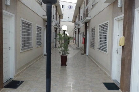 Casa à venda com 2 suítes no condomínio Residencial Taormina, São Paulo - SP