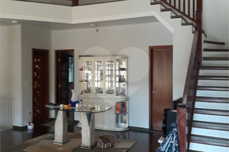 Sobrado à venda com 4 quartos, sendo 3 suítes, em Vila Mazzei, São Paulo, SP