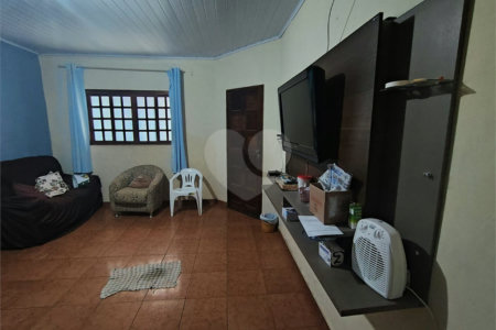 Casa à venda com 3 quartos em Jardim Vieira de Moraes, Itapetininga, SP