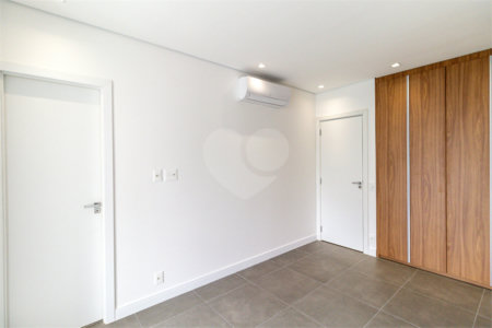Apartamento para alugar com 2 suítes em Vila Olímpia, São Paulo, SP