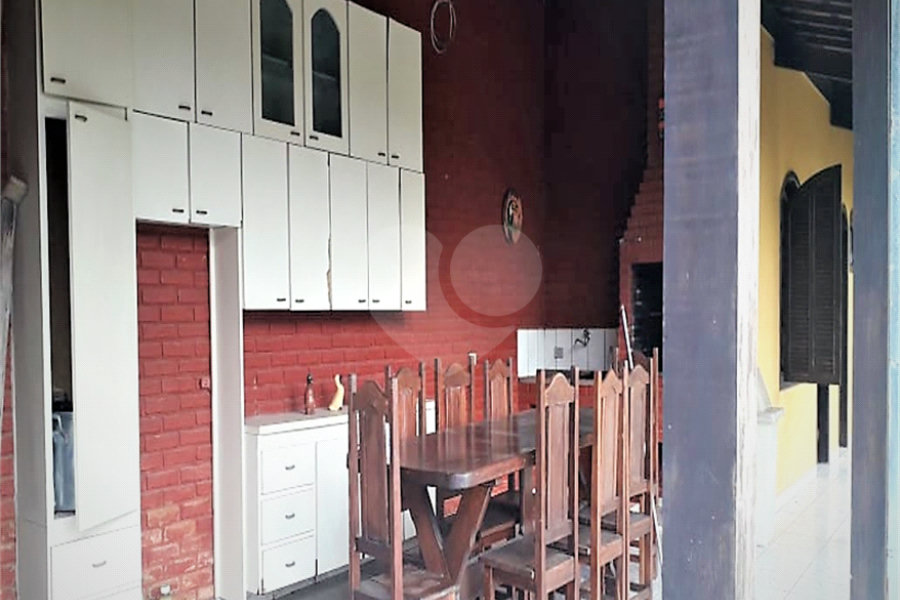 Casa à venda com 4 quartos, sendo 2 suítes, no condomínio Gleba II, Mairiporã - SP