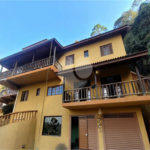 Casa à venda com 4 quartos, sendo 1 suíte, no condomínio Alpes da Cantareira, Mairiporã - SP