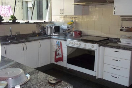 Sobrado à venda com 3 quartos, sendo 2 suítes, em Jardim São Bento, São Paulo, SP