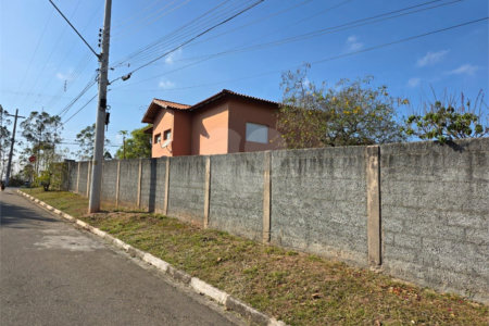 Chácara à venda com 4 quartos em Monterrey, Louveira, SP