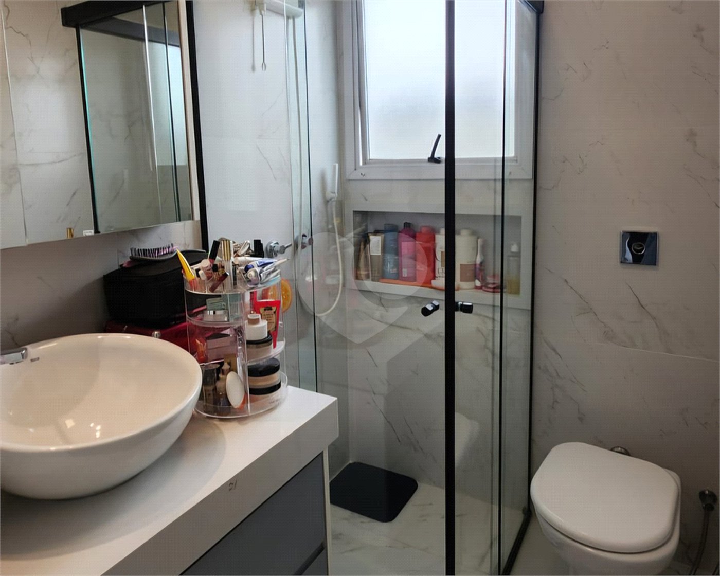 Casa à venda com 3 quartos, sendo 1 suíte,  no condomínio Villa Campolim, Sorocaba - SP