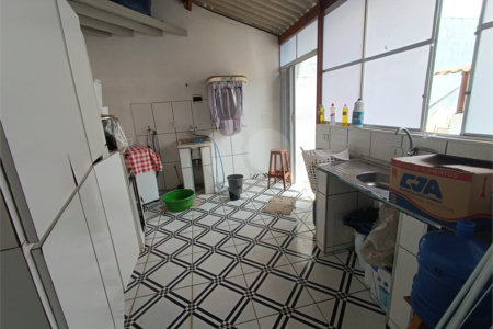 Casa à venda com 2 quartos, sendo 1 suíte, em Reneville, Mairinque, SP