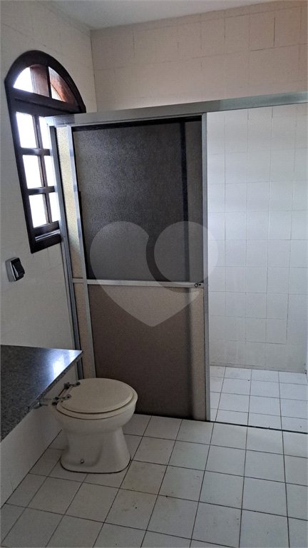 Sobrado à venda com 3 suítes em Barreiro, Mairiporã, SP