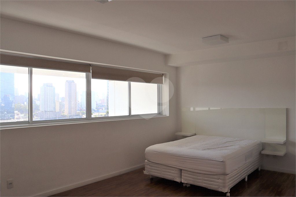 Apartamento à venda com 1 suíte em Vila Gertrudes, São Paulo, SP