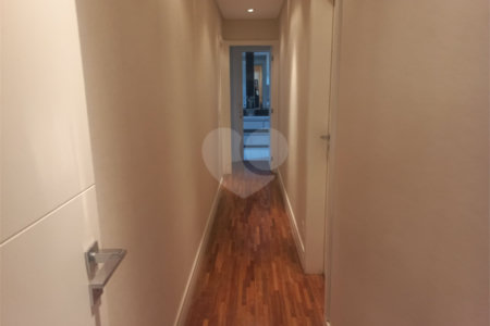 Apartamento à venda com 3 suítes em Vila Pompéia, São Paulo, SP