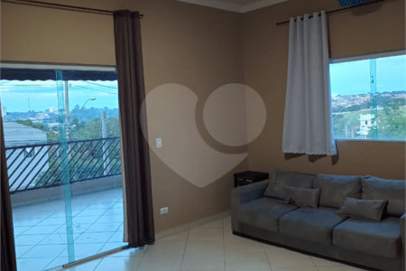 Sobrado à venda com 3 quartos, sendo 2 suítes,  em Jardim Wanel Ville V, Sorocaba, SP