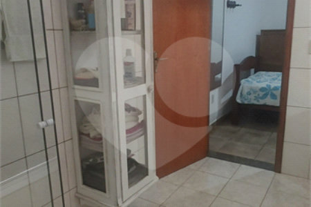 Chácara à venda com 3 quartos, sendo 1 suíte,  no Centro, Nazaré Paulista, SP