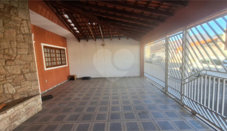 Casa à venda com 3 quartos, sendo 1 suíte,  em Jardim Itanguá, Sorocaba, SP