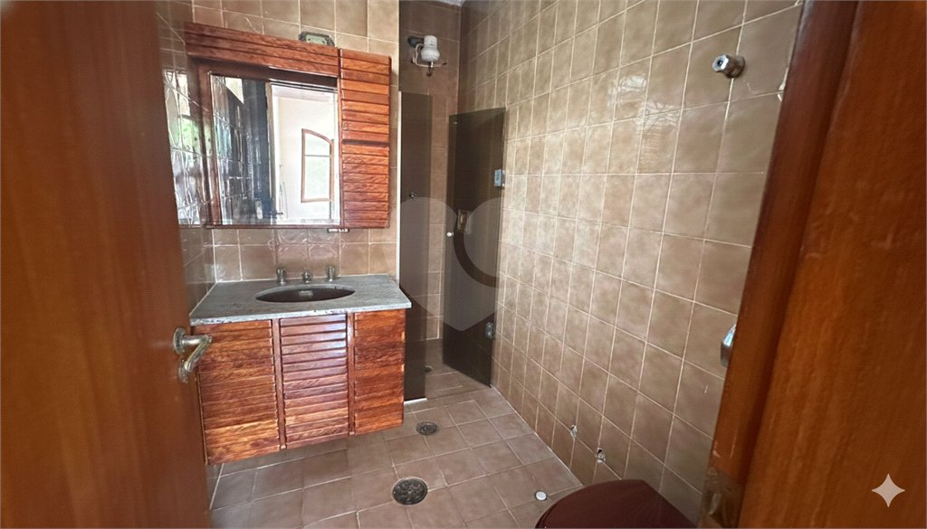 Sobrado à venda com 3 quartos, sendo 1 suíte, em Vila São Francisco, São Paulo, SP