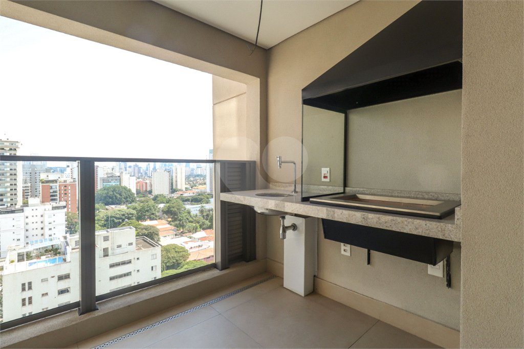 Apartamento à venda com 3 quartos, sendo 2 suítes,  em Brooklin, São Paulo, SP