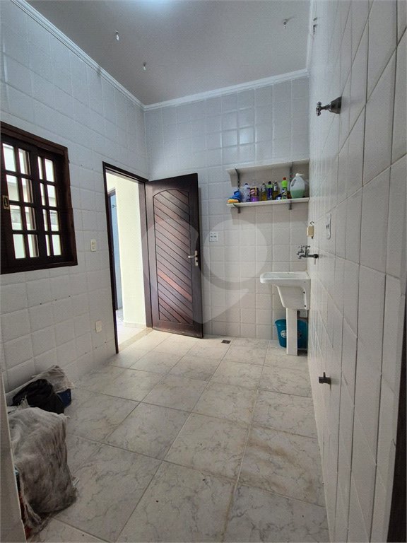 Sobrado à venda com 3 suítes em Chácara Seis de Outubro, São Paulo, SP