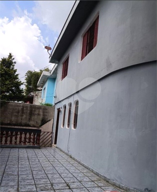 Sobrado à venda com 3 quartos em Vila Guarani, Santo André, SP