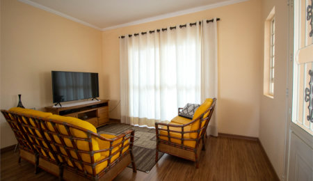 Casa à venda com 3 quartos, sendo 1 suíte,  em Jardim São José, São Roque, SP