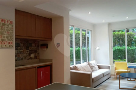 Apartamento à venda ou para alugar com 4 quartos, sendo 2 suítes,  em Vila Sônia, São Paulo, SP