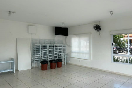 Casa à venda com 2 quartos no condomínio Residencial Estoril, Sorocaba - SP