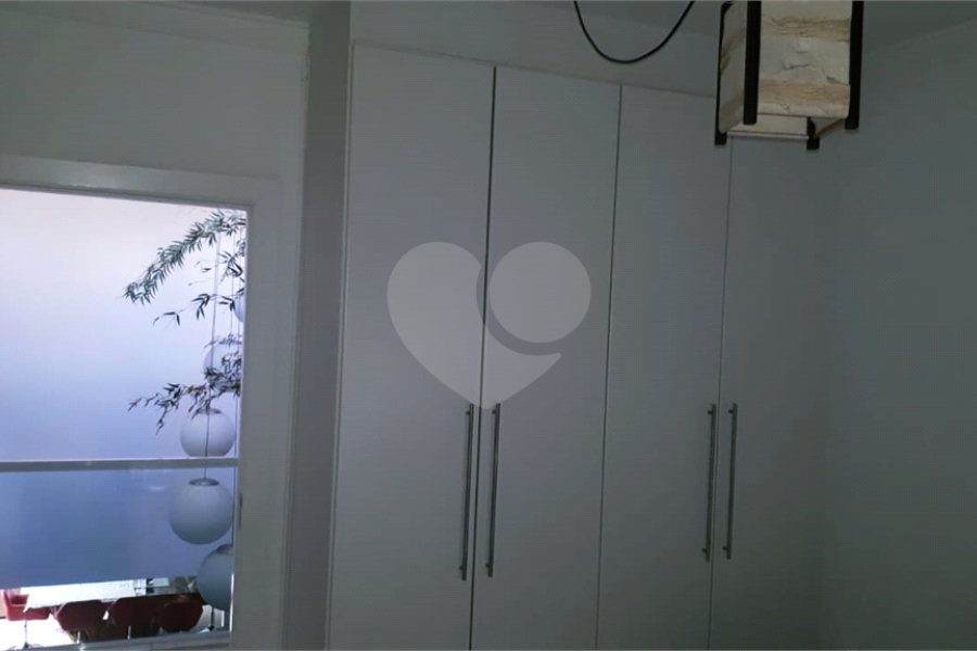 Casa à venda com 4 quartos, sendo 2 suítes, no condomínio Cond Residencial Villagio da Serra, São Paulo - SP