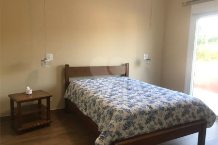 Casa à venda com 3 quartos, sendo 2 suítes,  no condomínio Morada do Bosque, Vinhedo - SP