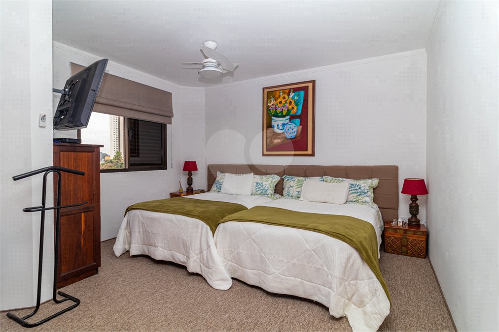 Apartamento à venda com 4 quartos, sendo 2 suítes, em Campo Belo, São Paulo, SP
