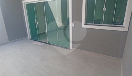 Casa à venda com 3 quartos, sendo 1 suíte,  em Campo Grande, Rio de Janeiro, RJ
