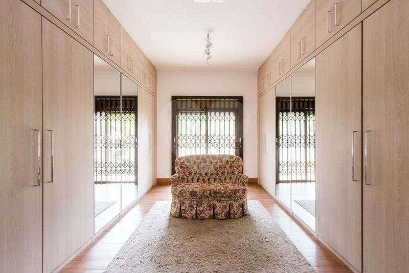 Casa Térrea à venda com 5 suítes em Jardim Marajoara, São Paulo, SP