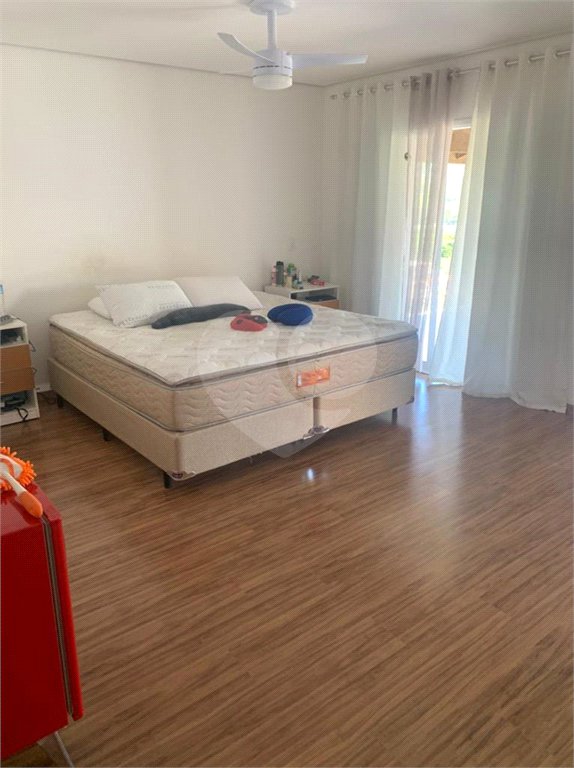 Casa à venda ou para alugar com 3 suítes no condomínio Serra da Estrela, Atibaia - SP