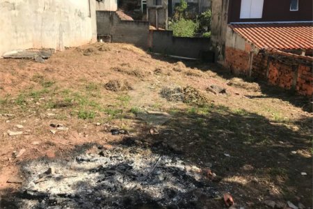 Terreno à venda com 2 quartos em Vila Martins, Carapicuíba, SP