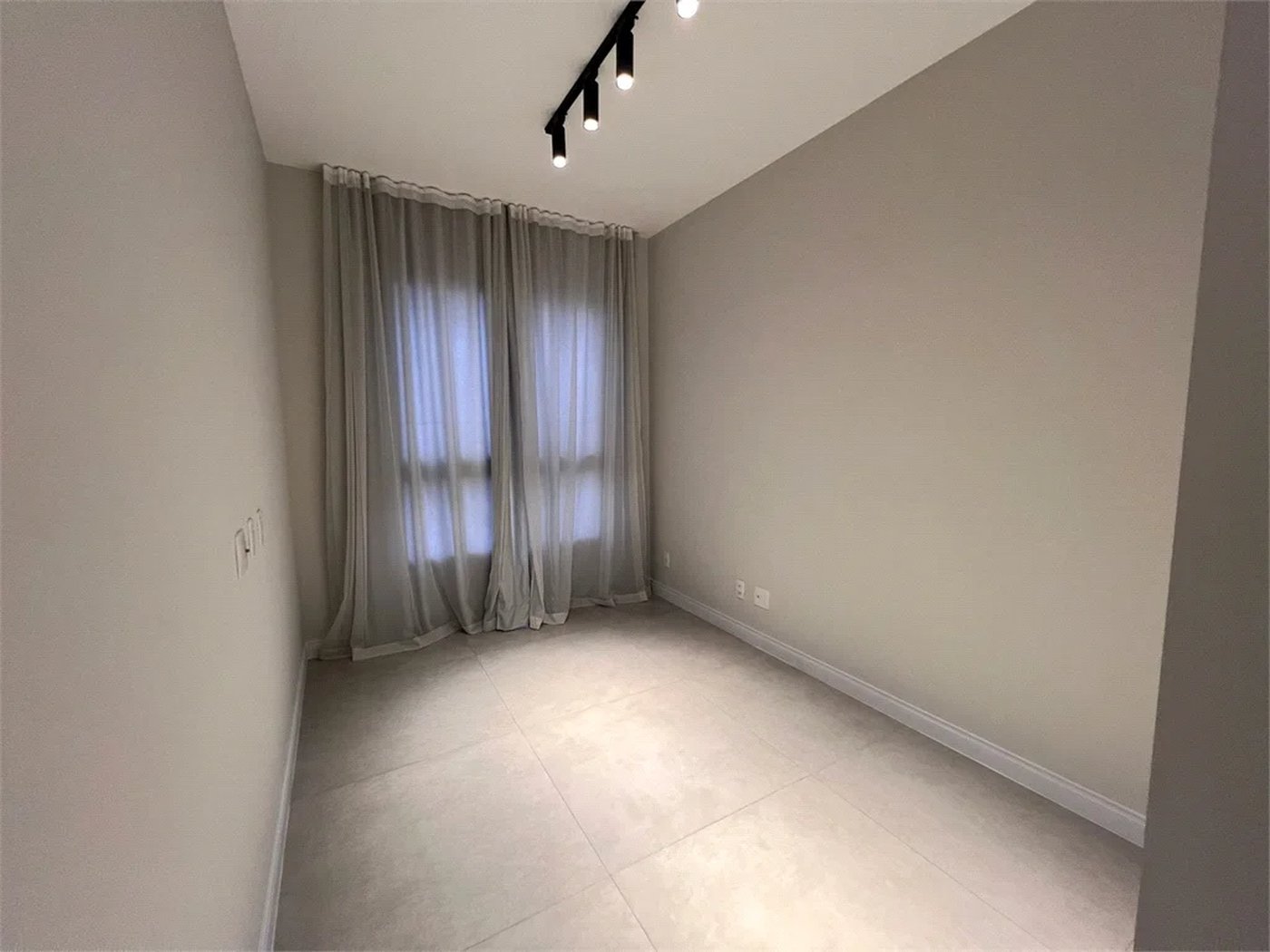 Apartamento para alugar com 2 quartos, sendo 1 suíte,  em Cerqueira César, São Paulo, SP
