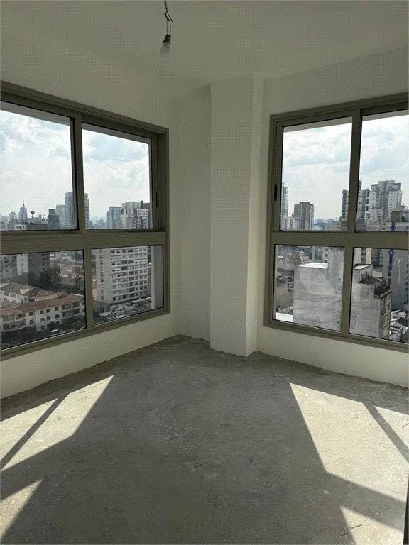 Apartamento à venda com 2 suítes em Pinheiros, São Paulo, SP