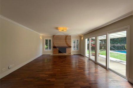 Casa à venda ou para alugar com 4 quartos, sendo 3 suítes, em Alto da Boa Vista, São Paulo, SP
