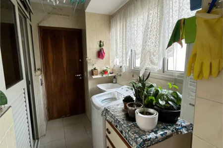 Apartamento à venda com 3 quartos, sendo 1 suíte,  em Jardim Londrina, São Paulo, SP