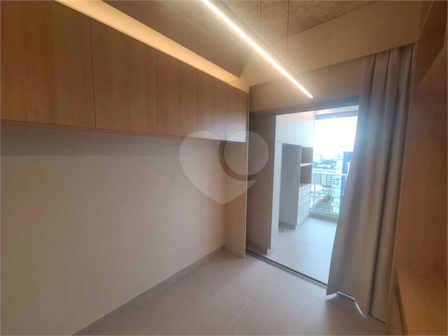 Apartamento à venda com 1 suíte em Moema, São Paulo, SP