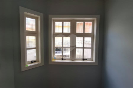 Casa à venda com 2 suítes no condomínio Village Palmas, São Paulo - SP