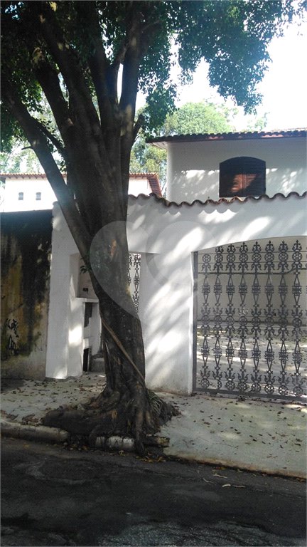 Casa à venda com 5 quartos, sendo 3 suítes, em Vila São Francisco, São Paulo, SP