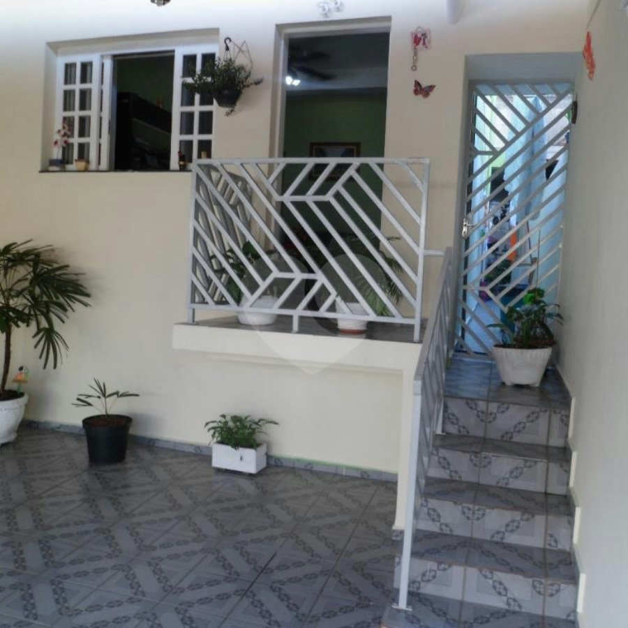 Sobrado à venda com 3 quartos, sendo 1 suíte, em Vila Medeiros, São Paulo, SP
