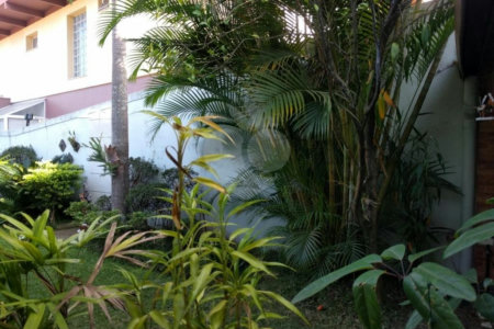 Sobrado à venda ou para alugar com 5 quartos, sendo 3 suítes, em Jardim Marajoara, São Paulo, SP