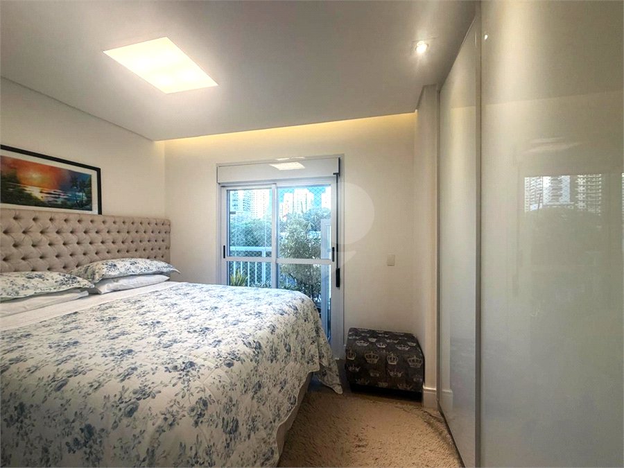 Apartamento à venda com 3 quartos, sendo 1 suíte,  em Alto da Boa Vista, São Paulo, SP