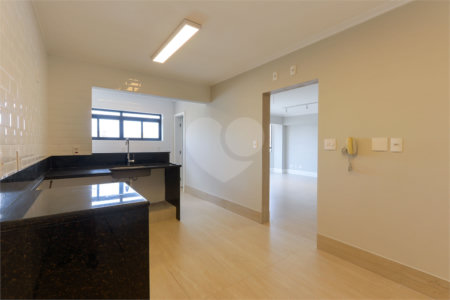 Apartamento à venda com 3 quartos, sendo 1 suíte, em Perdizes, São Paulo, SP